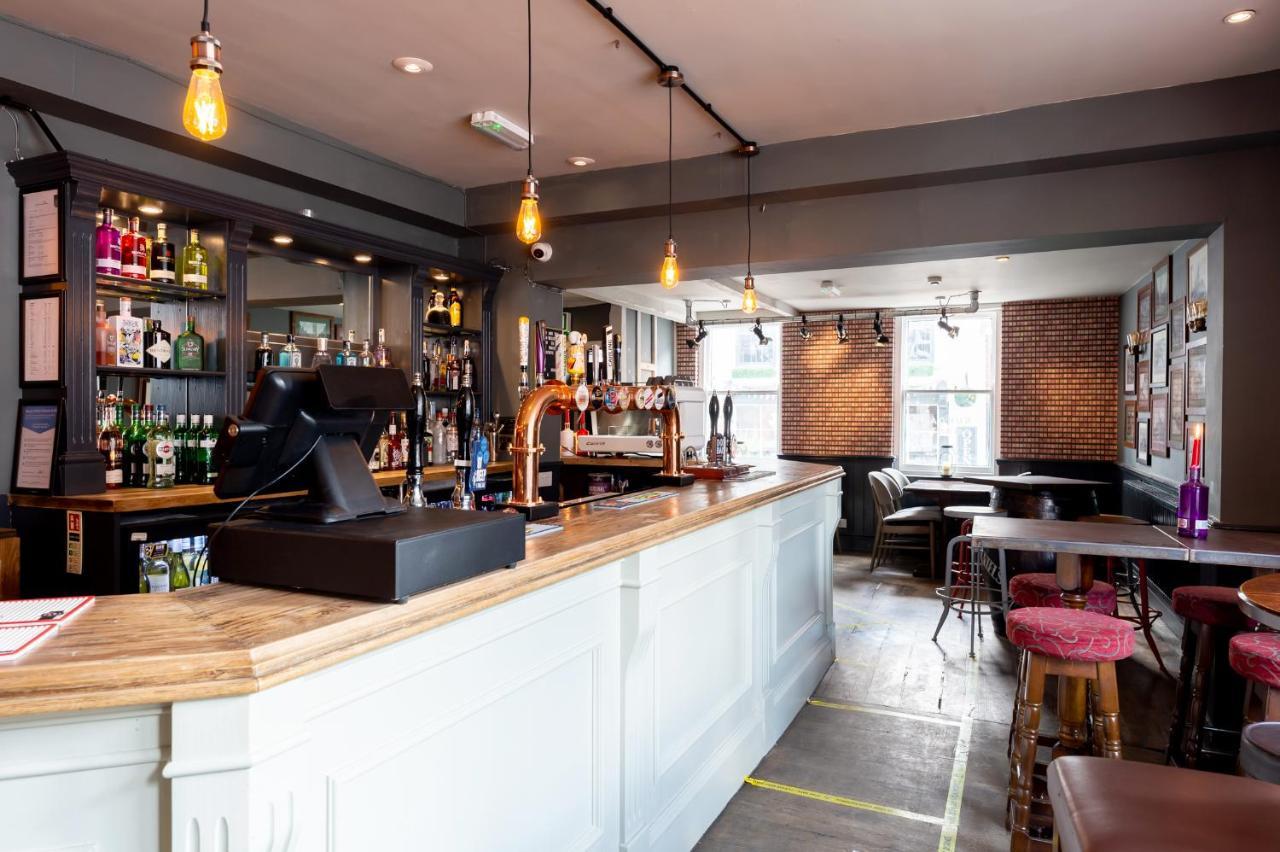 Отель The White Horse Shipston-on-Stour Экстерьер фото