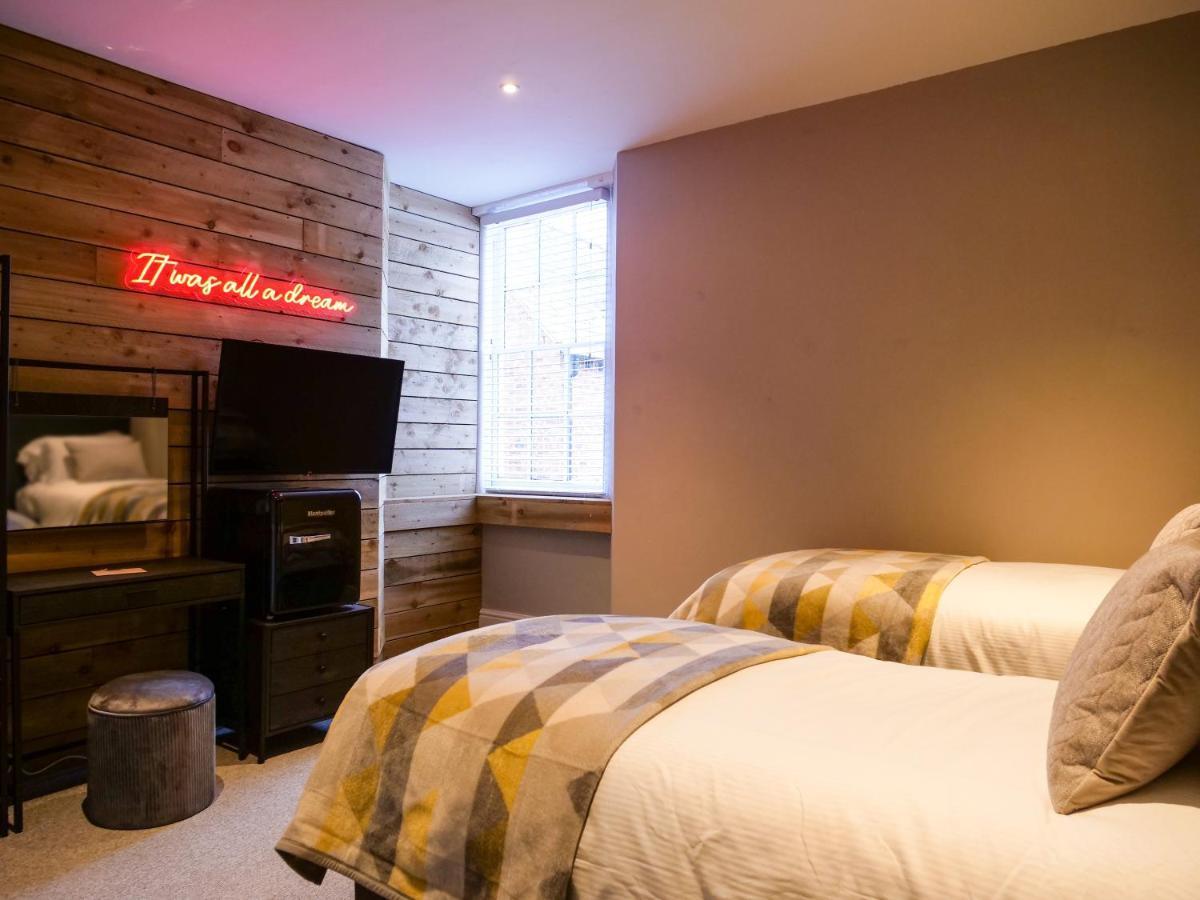 Отель The White Horse Shipston-on-Stour Экстерьер фото